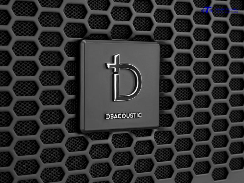 cận cảnh mặt lưới và logo của Dbacoustic KS718S