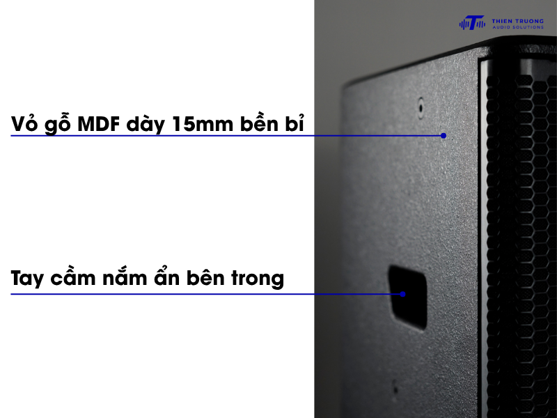 Tay cầm của loa KS712 bên trong tinh tế và dễ dàng di chuyển